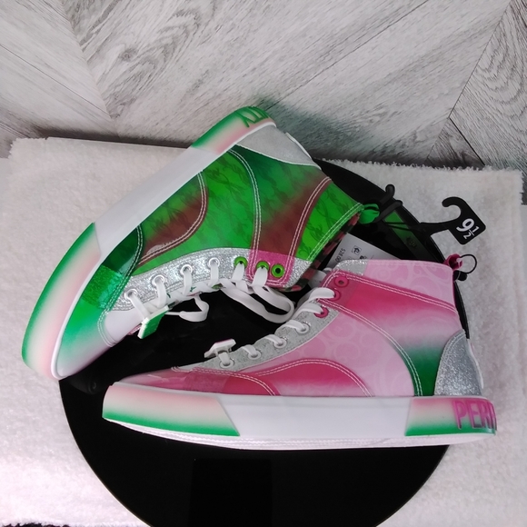 Ground Up' Wicked High Top Sneakers Sz: US 9.5 Women's Green/Pink - Picture 2 of 7